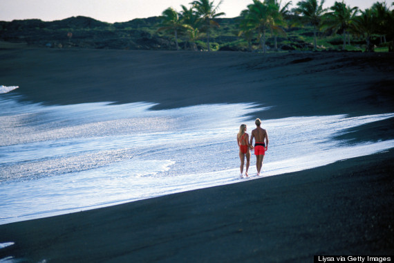hawaii black sand beach