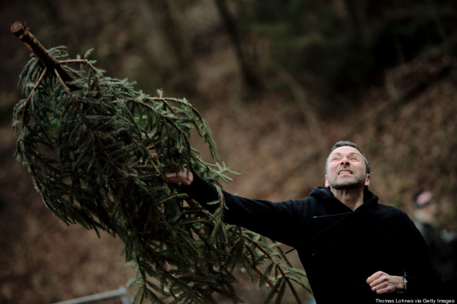 christmas tree throwing