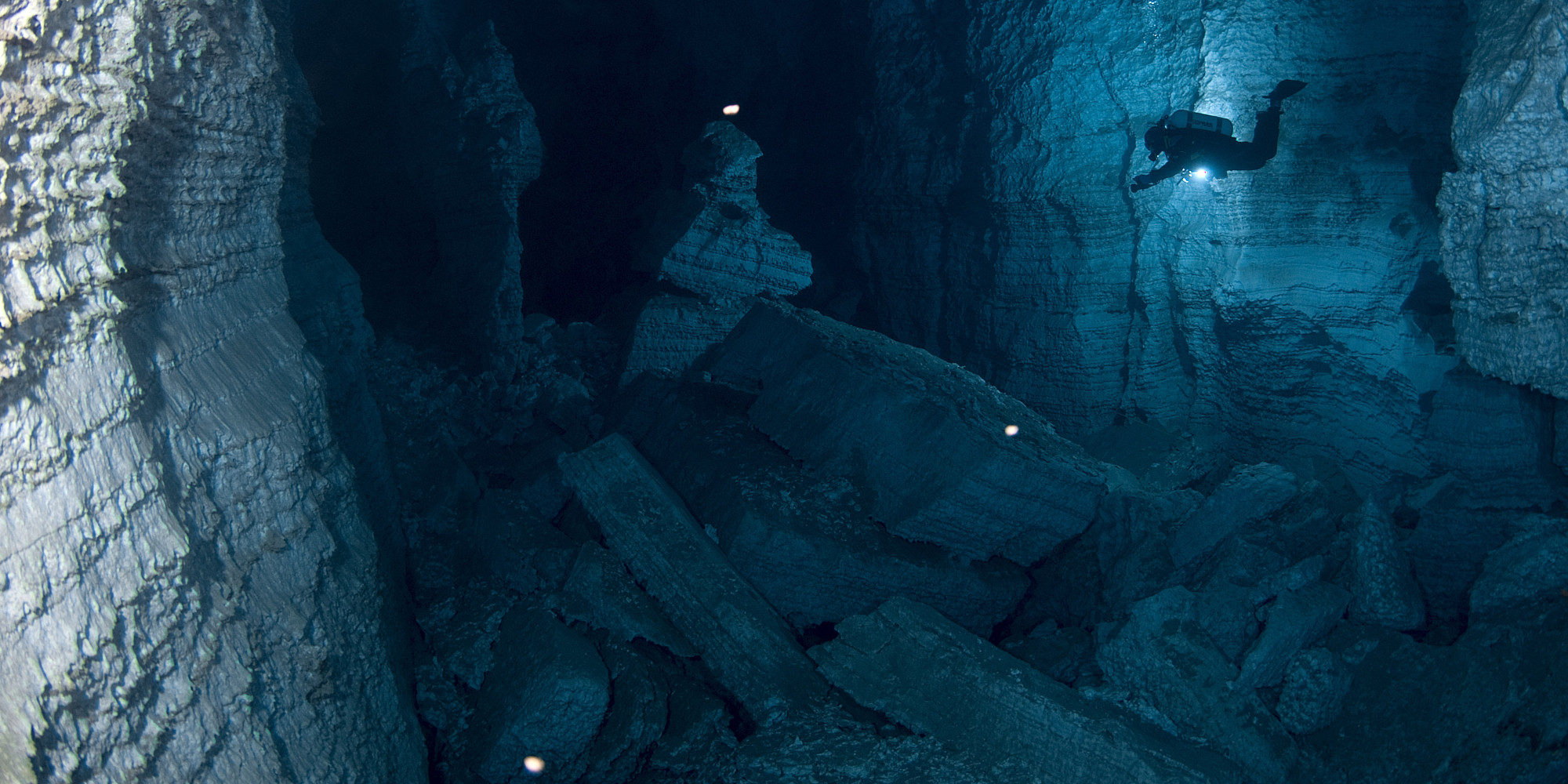 Подводные пещеры Байкала