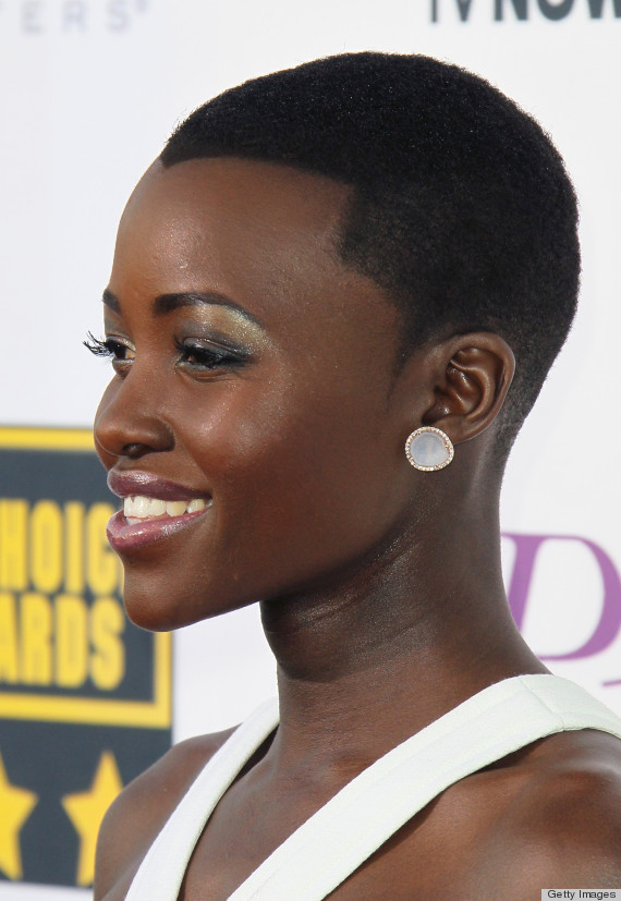 Lupita Nyong'o Fakes A Widow's Peak At The Critics' Choice Awards