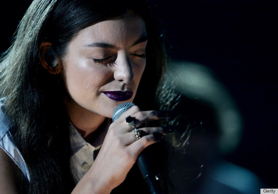 lorde grammy nails