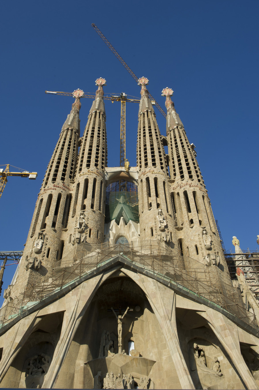 antoni gaudi