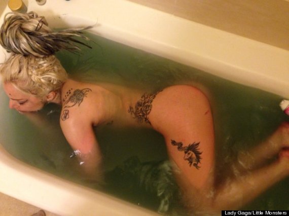 o-LADY-GAGA-NAKED-570.jpg