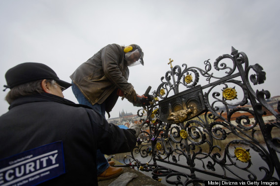 authorities remove love padlocks