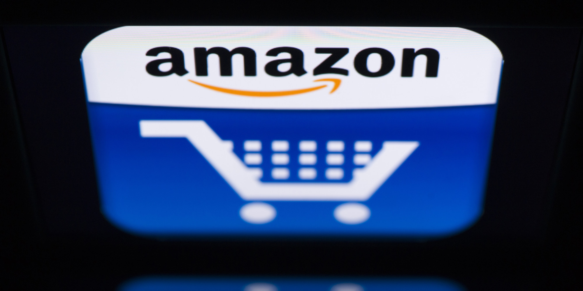 Amazon beefs up online offerings in canada