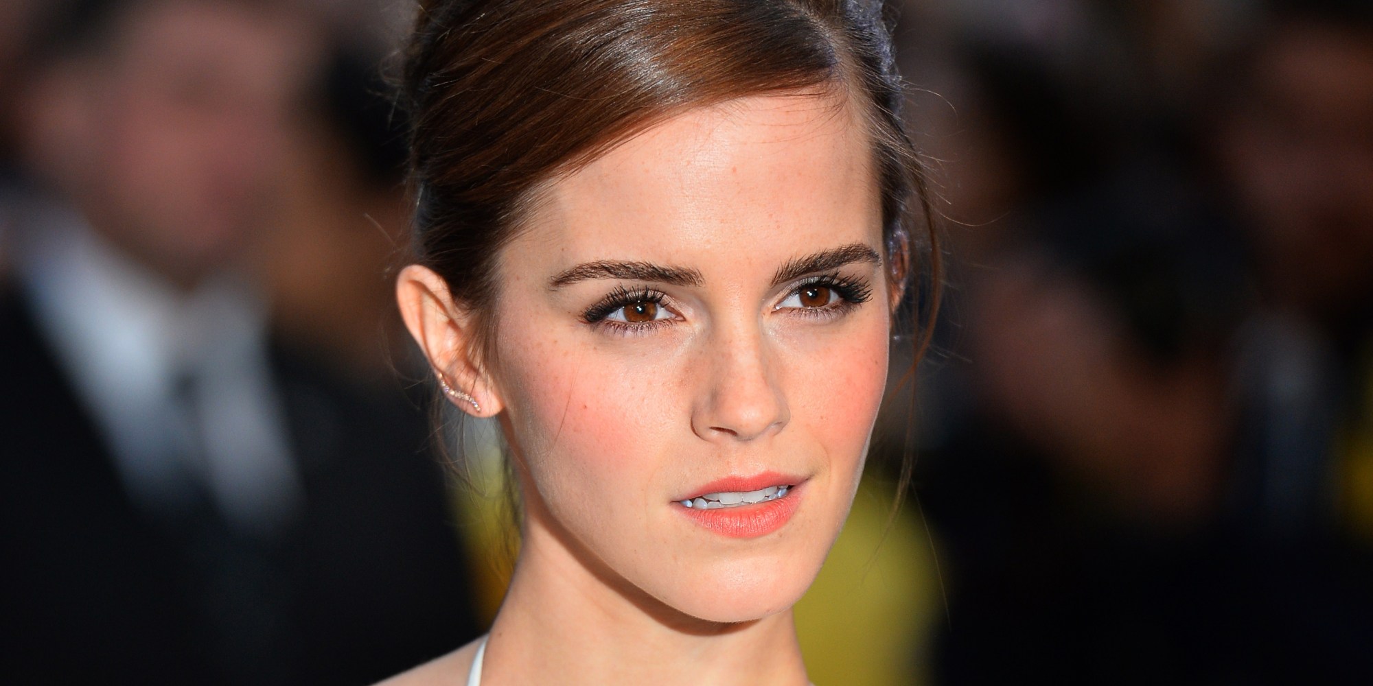 Emma Watson Stuns In White Backless Gown At 'Noah' Premiere | HuffPost