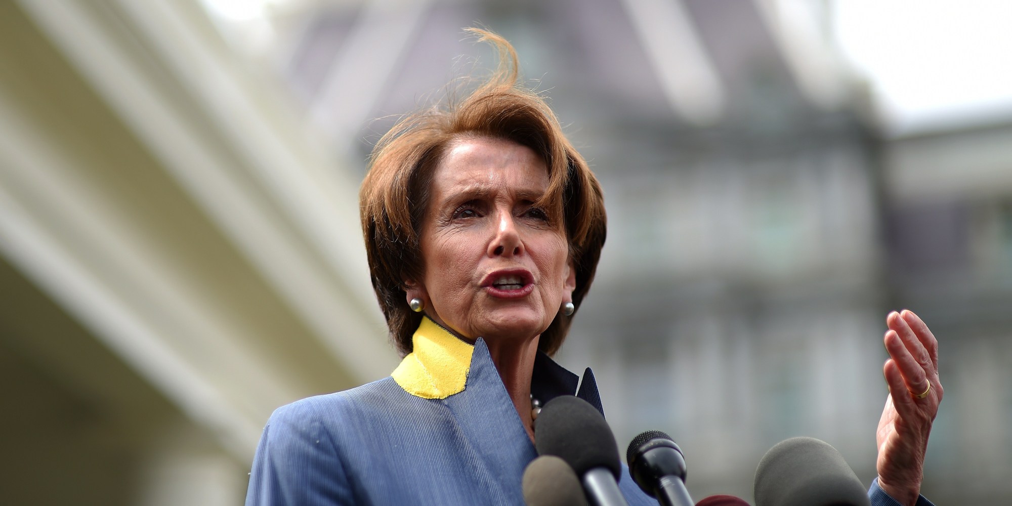 Nancy pelosi options trading