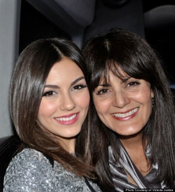 victoria and mom