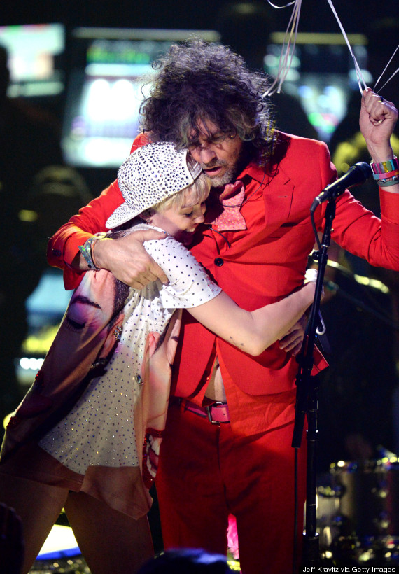 miley cyrus wayne coyne