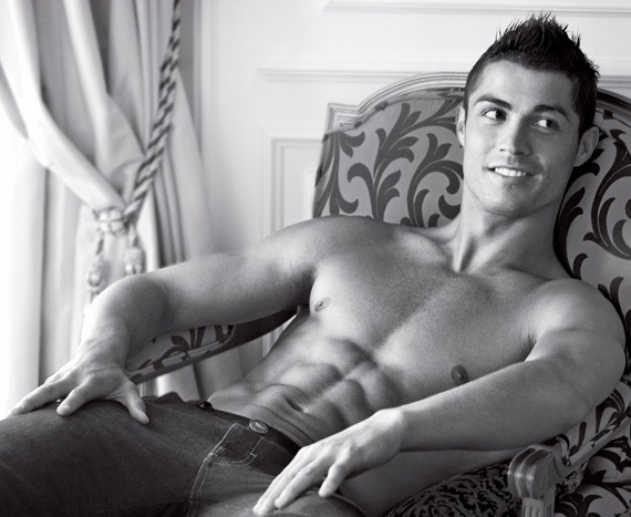 Cristiano Ronaldo Nearly Naked In Emporio Armani Ads (PHOTOS)