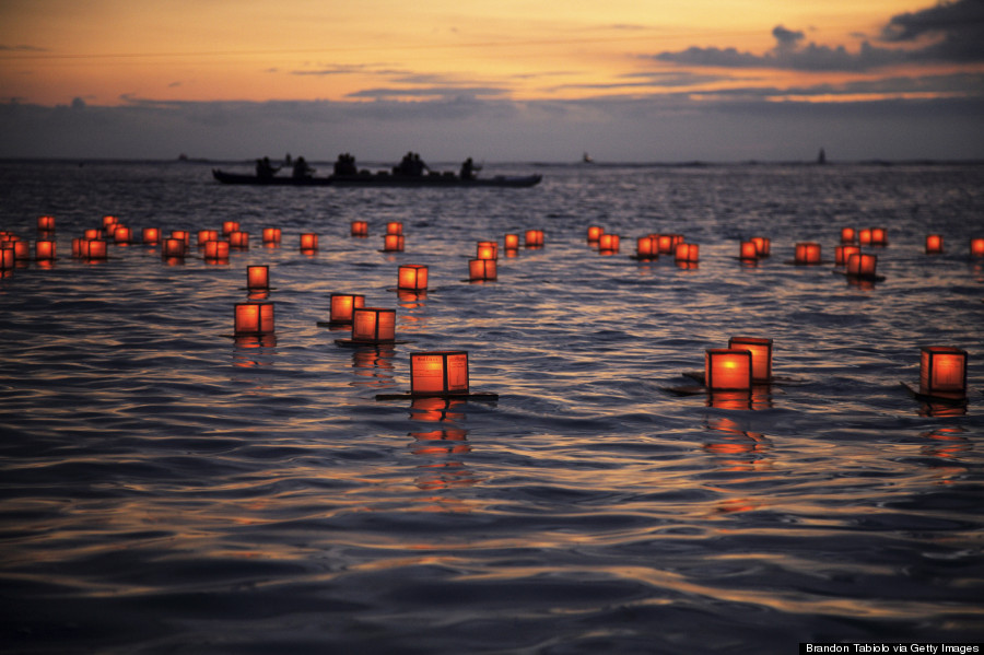 lantern floating memorial hawaii
