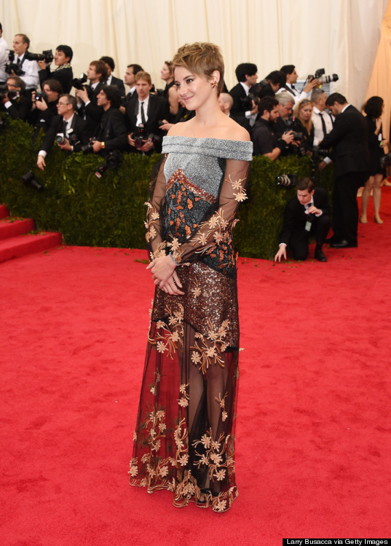 Shailene woodley hotsell met gala dress