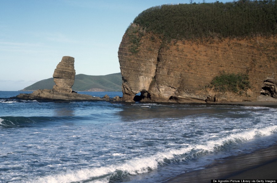 new caledonia cliffs