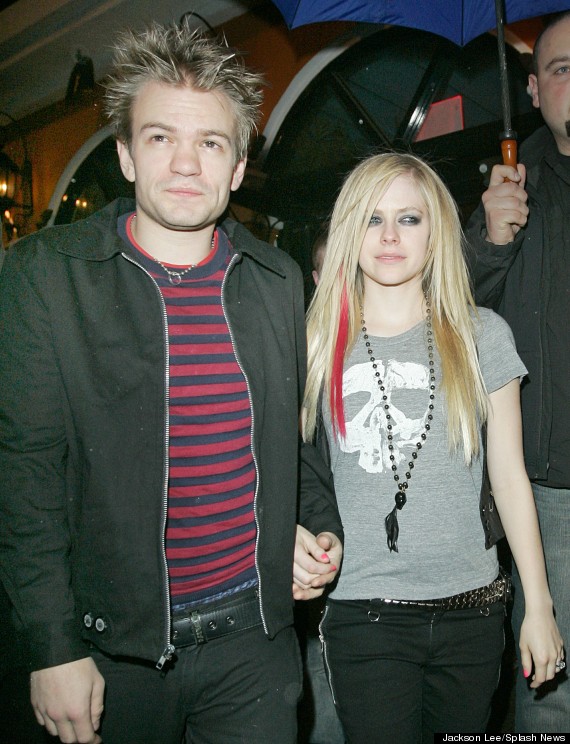 Deryck Whibley Receives Support From Ex-Wife Avril Lavigne On Twitter ...