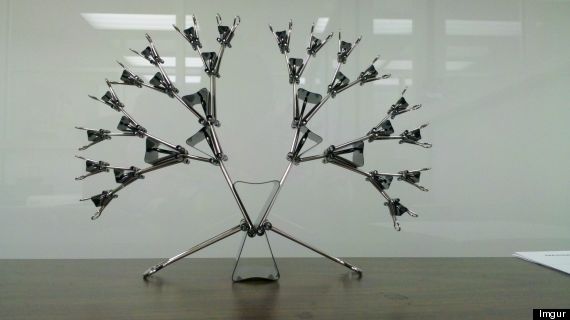 clip burst sculpture