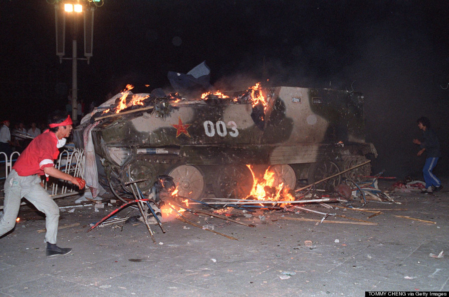 tiananmen tank burn