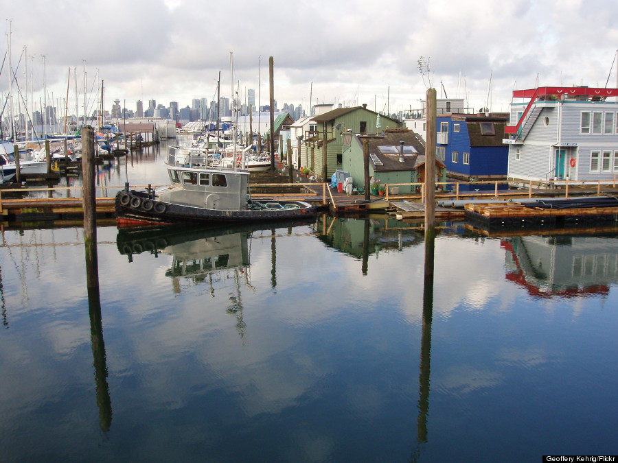 houseboats