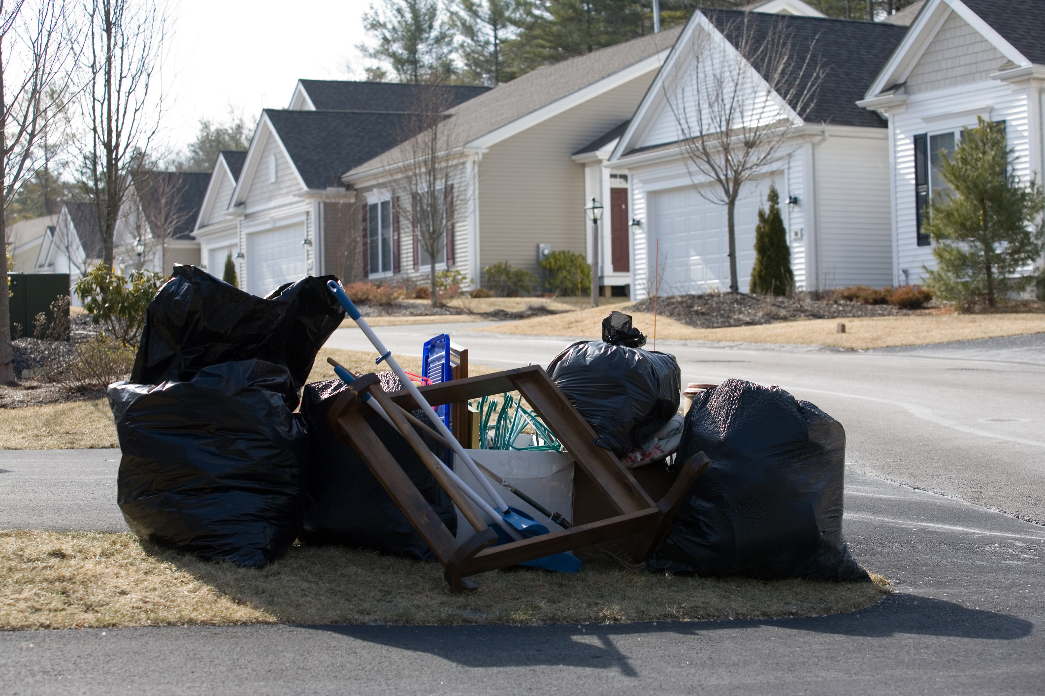 neighbors trash