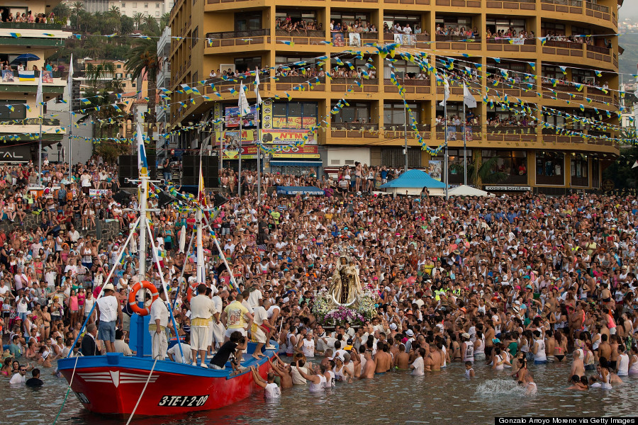 procession of the virgen del carmen tenerife