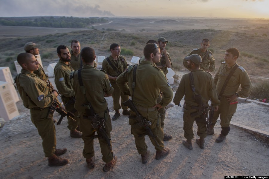 gaza soldiers on hill