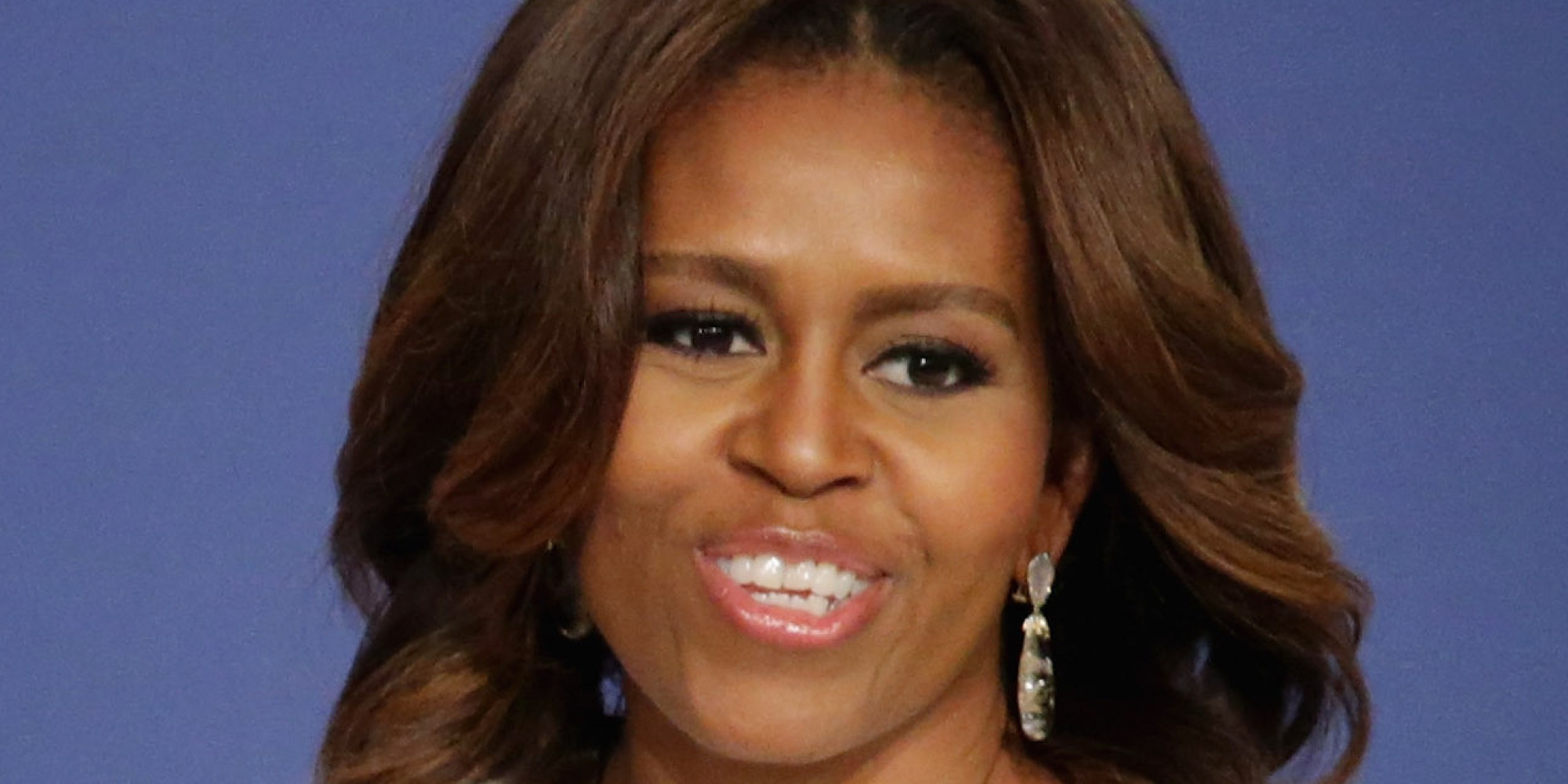 Michelle Obama's Hairstylist Dishes On Her Highlights And Vacation Hair