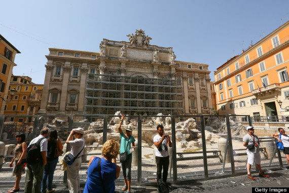 trevi fountain