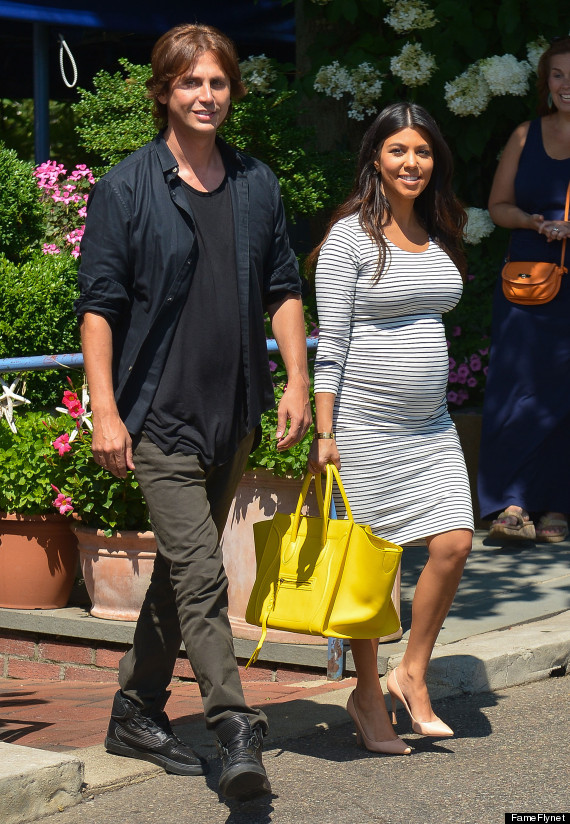 Pregnant Kourtney Kardashian Is Glowing In The Hamptons