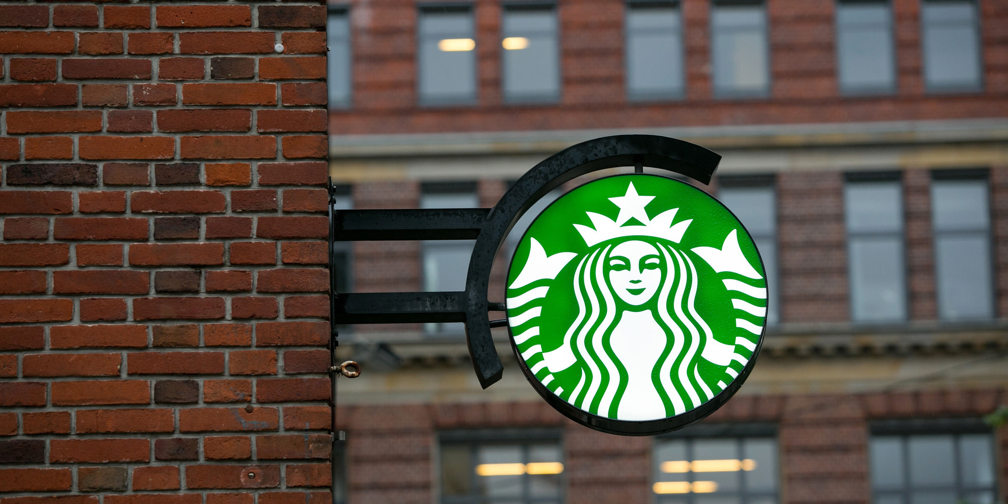 Starbucks Unveils New 'Express' And Upscale Stores | HuffPost