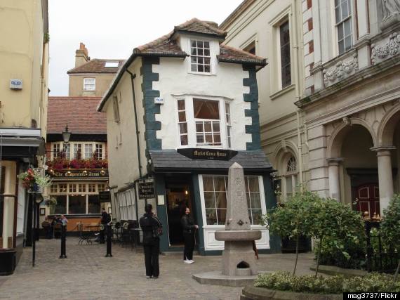 crooked house of windsor