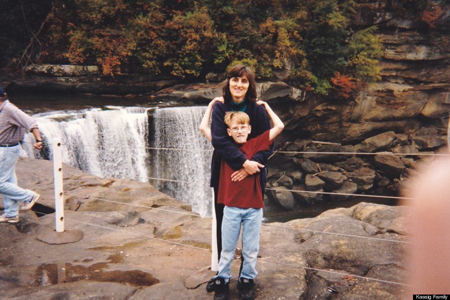 peter kassig kentucky with mom