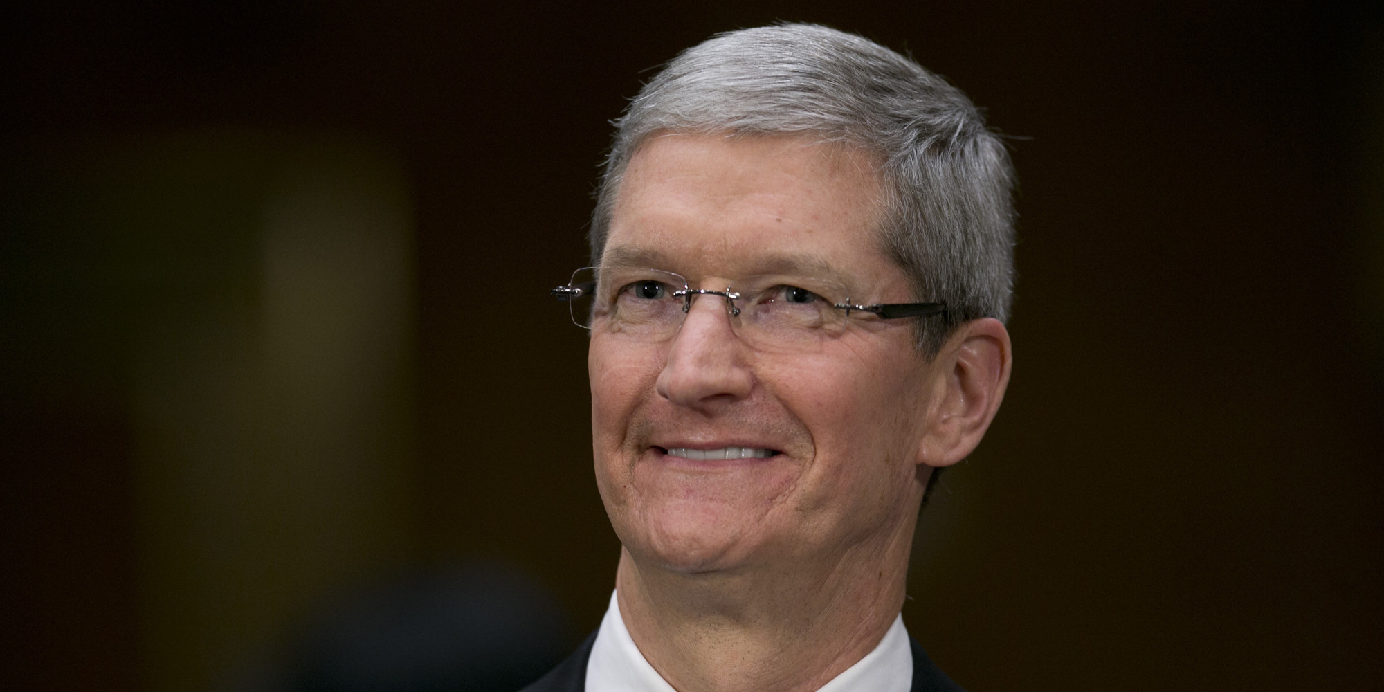 Tim Cook Comes Out As Gay In Powerful Businessweek Essay | HuffPost