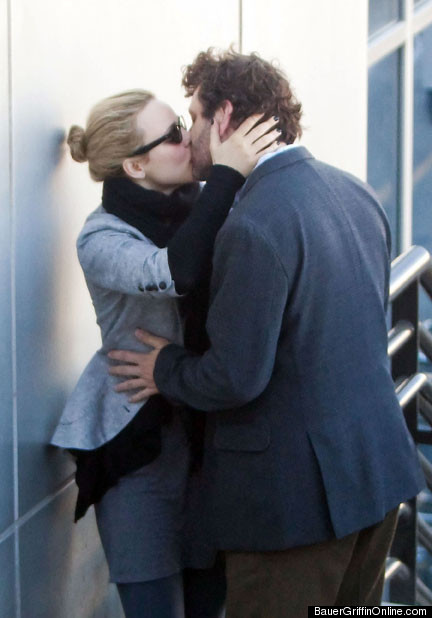 rachel mcadams and michael sheen kissing