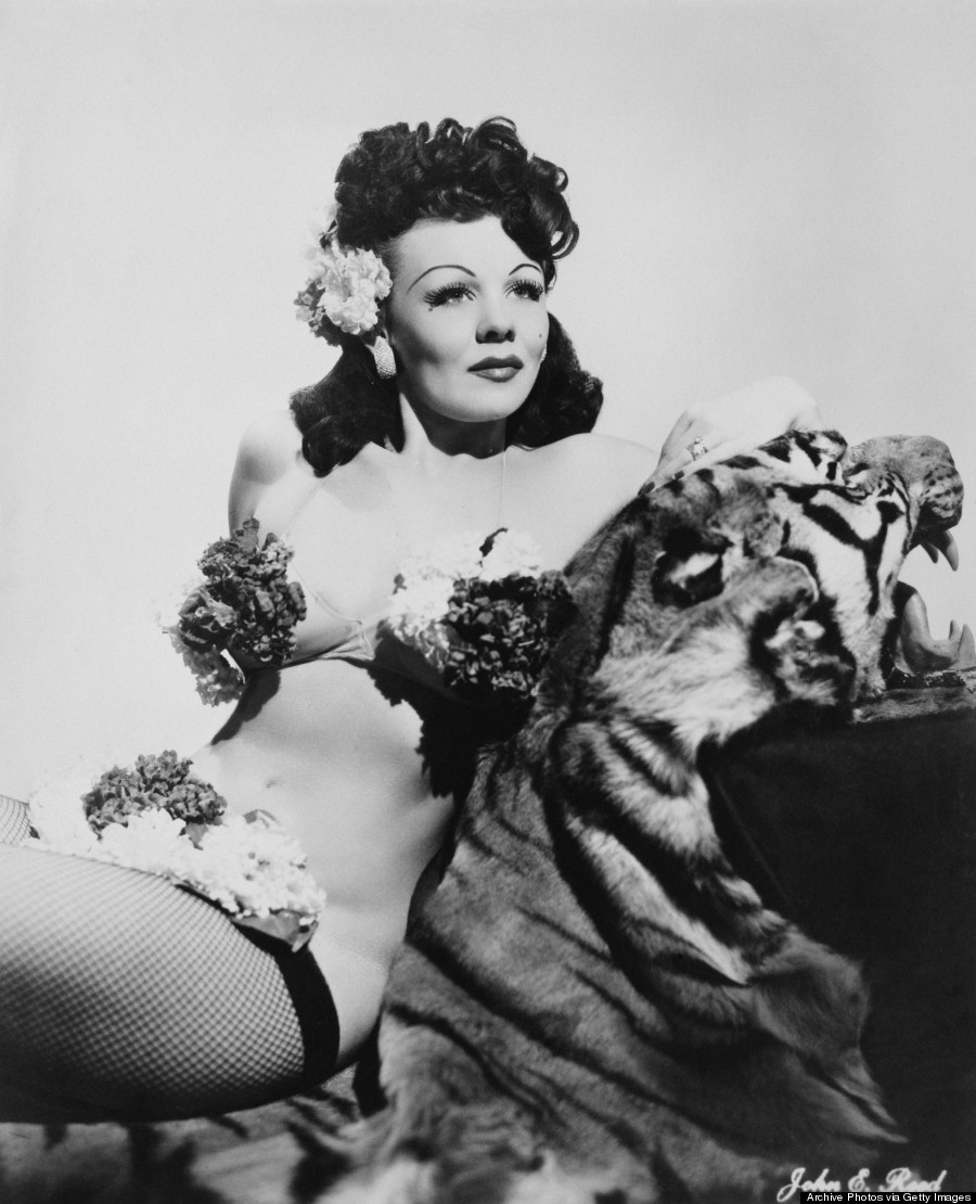 burlesque dancer