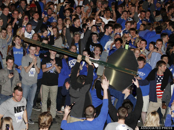 kentucky fans lexington april