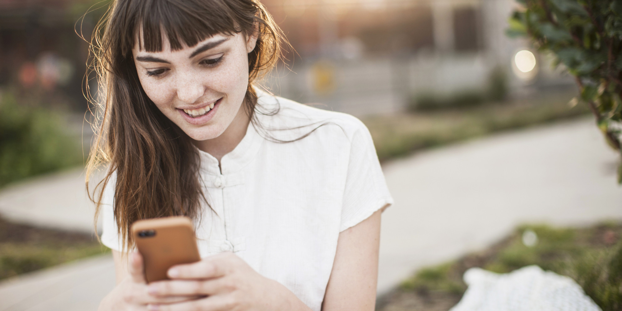 5 Texting-While-Dating Rules to Simplify Your Love Life | HuffPost