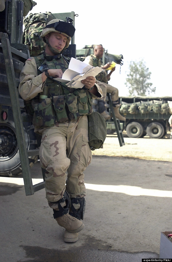 soldier reading mail