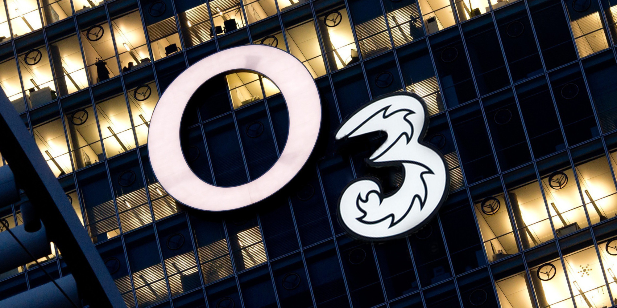 Three Buys O2? Hutchison Whampoa In 'Exclusive Talks' For £10 Billion ...