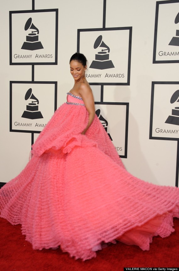 rihanna grammy dress