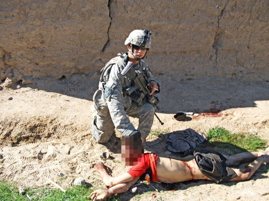 AFGHANISTAN-PHOTOS-WAR-CRIME-PROBE.jpg