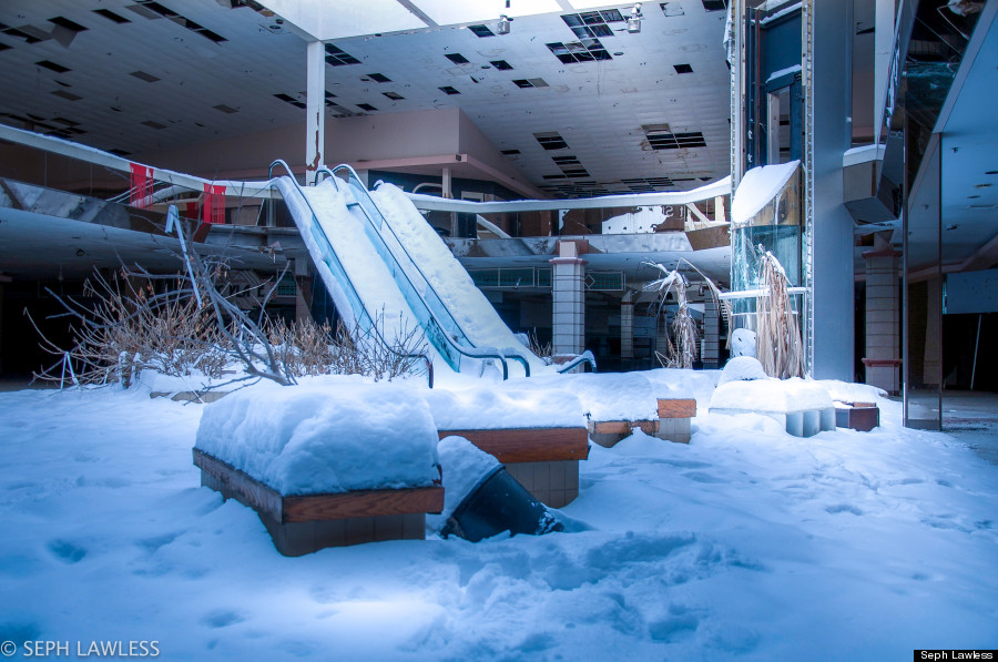 snow mall