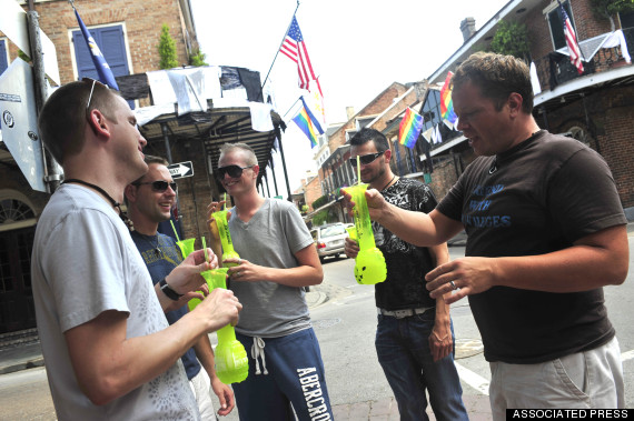 bourbon street drinking