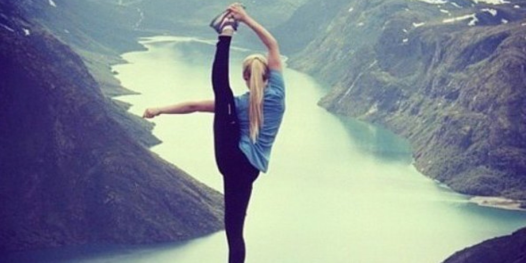 Yoga Fans Are Taking Phenomenal Photos In The World's Most Beautiful