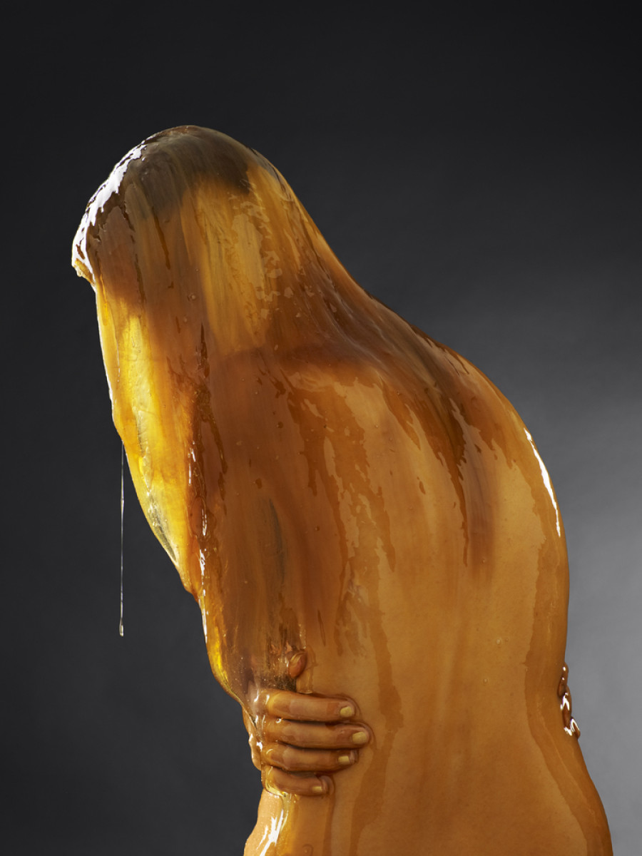 Naked People Dipped In Honey Make For A Truly Hypnotic Work Of Art