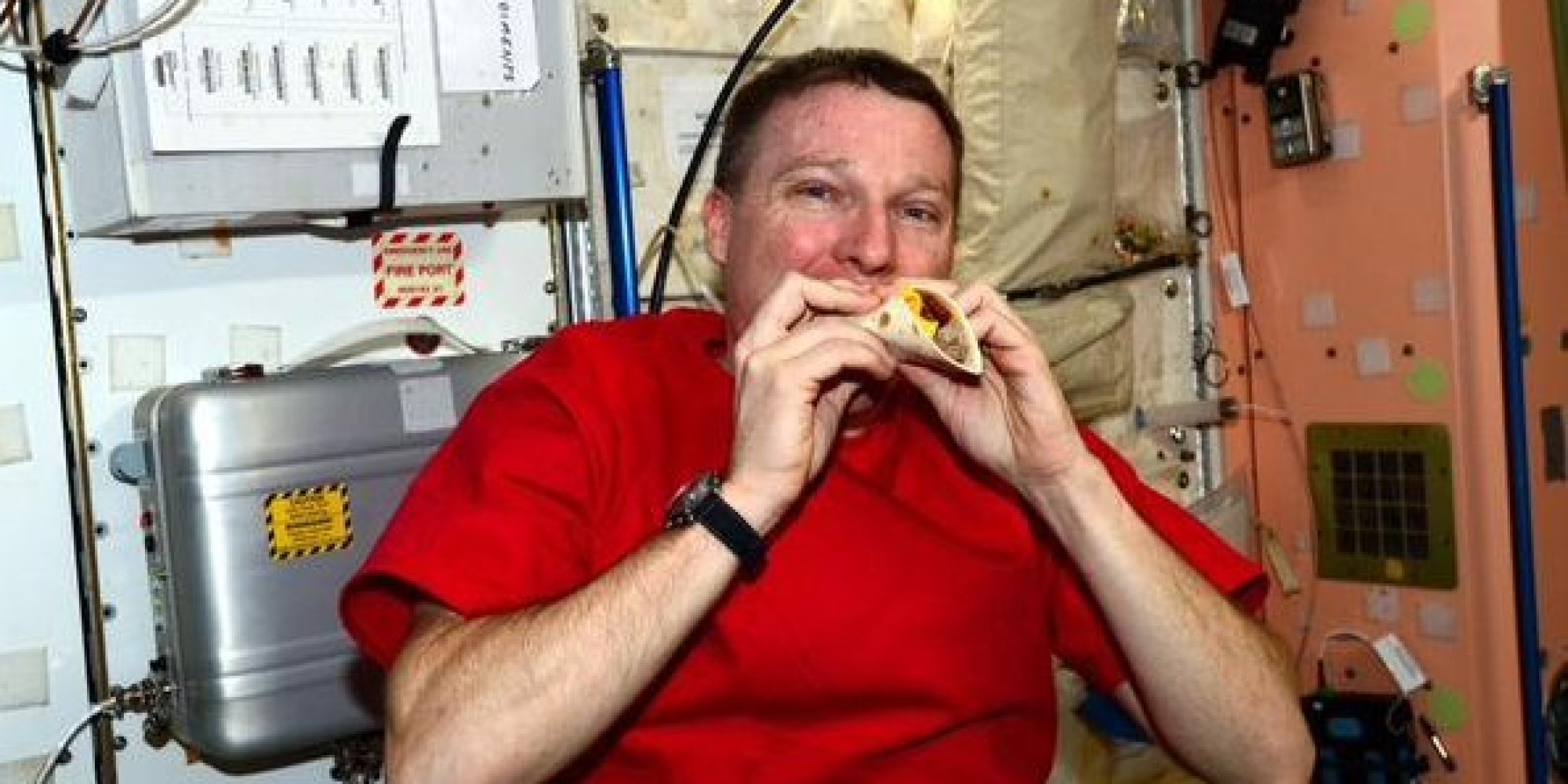 Astronaut Masterminds A Way To Eat A Cheeseburger In Space | HuffPost