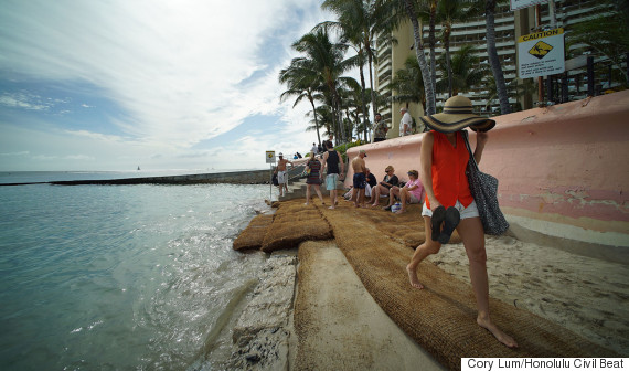 waikiki beach eroded