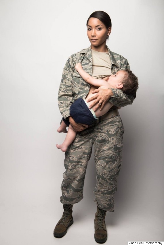 Air Force Mom Breastfeeding In Uniform Is A Stunning Look At Military Motherhood Huffpost Life