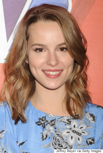 'Undateable' Actress Bridgit Mendler LIVE