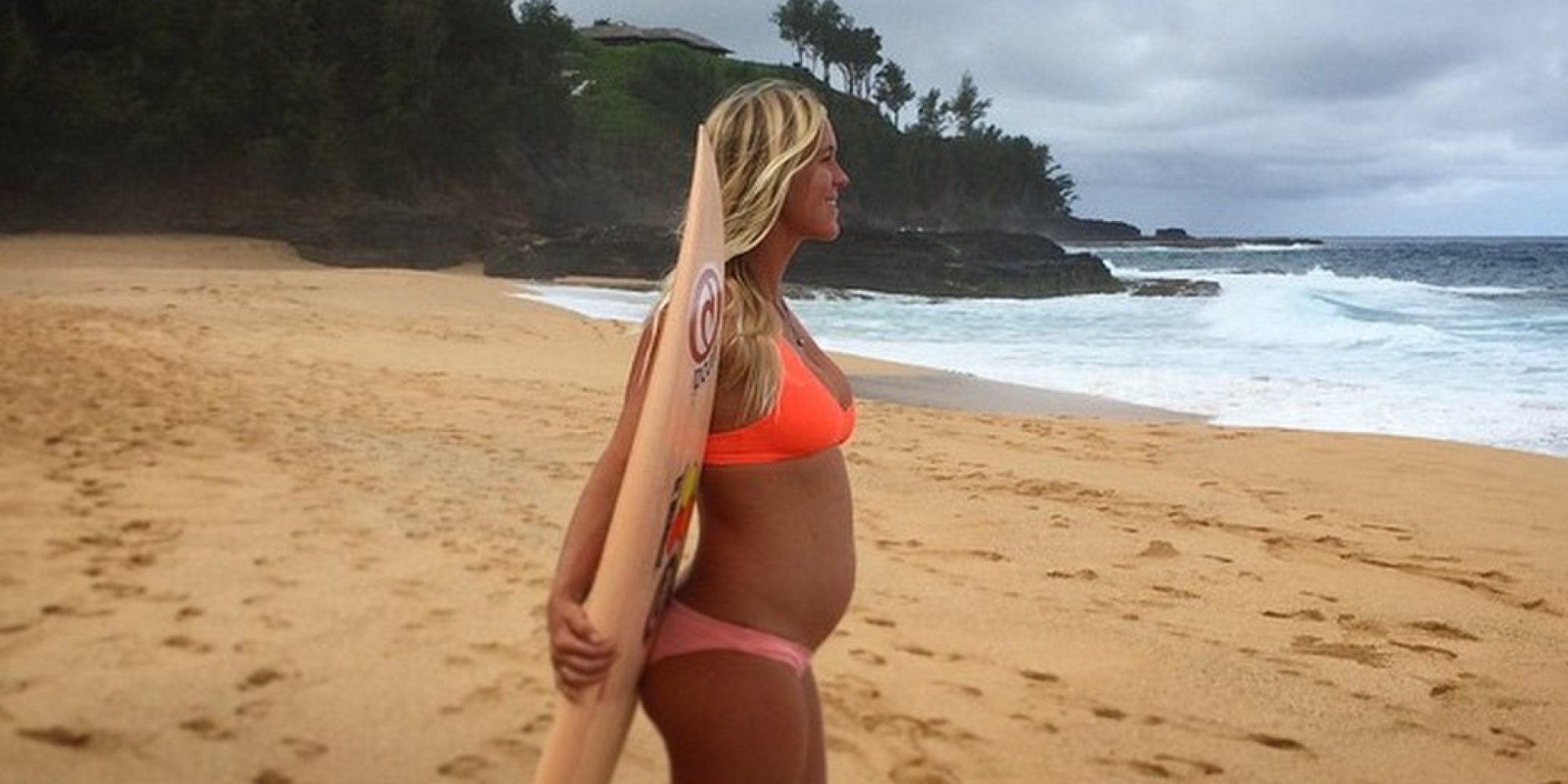 Bethany Hamilton Is 6 Months Pregnant, Stoked And Still Surfing Huffington ...