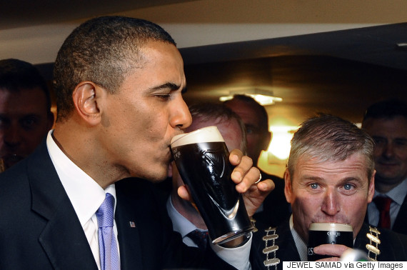 obama drinking beer