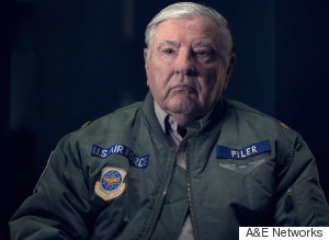 s GEORGEFILER large300 Los ovnis se enfrentan a los soldados durante la guerra de Vietnam, dice un ex oficial de inteligencia de la Fuerza Aérea